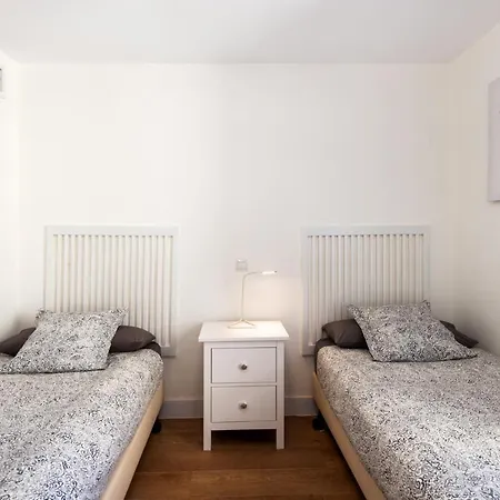 Magic Of The Ocean, Front Line In Playamar-parking, Sea Views, Pool, Tenis, Paddle, Wifi And Aircon Torremolinos