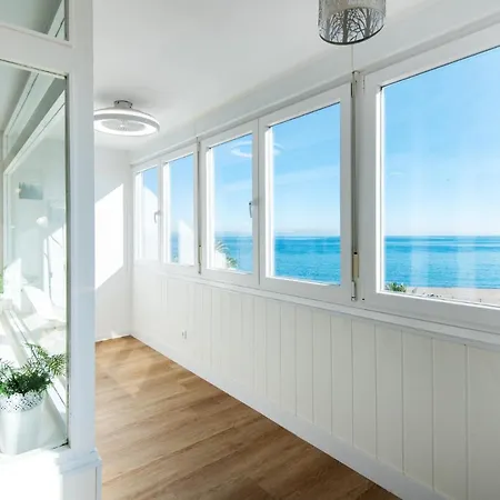 Magic Of The Ocean, Front Line In Playamar-parking, Sea Views, Pool, Tenis, Paddle, Wifi And Aircon アパート *