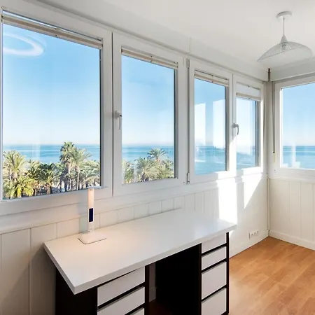 Apartamento Magic Of The Ocean, Front Line In Playamar-parking, Sea Views, Pool, Tenis, Paddle, Wifi And Aircon Torremolinos