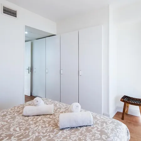 Magic Of The Ocean, Front Line In Playamar-parking, Sea Views, Pool, Tenis, Paddle, Wifi And Aircon * Torremolinos