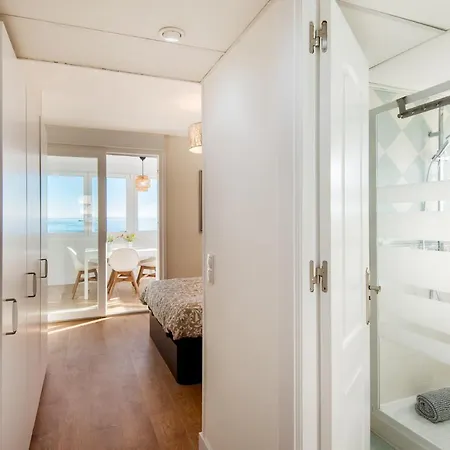 Magic Of The Ocean, Front Line In Playamar-parking, Sea Views, Pool, Tenis, Paddle, Wifi And Aircon *