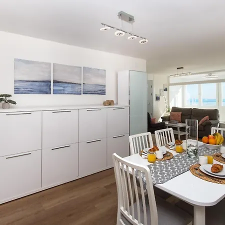 Magic Of The Ocean, Front Line In Playamar-parking, Sea Views, Pool, Tenis, Paddle, Wifi And Aircon Apartamento *