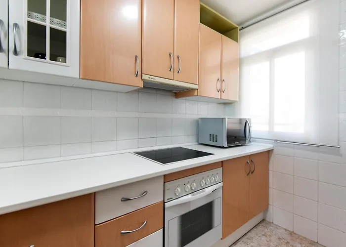 Magic Of The Ocean, Front Line In Playamar-parking, Sea Views, Pool, Tenis, Paddle, Wifi And Aircon