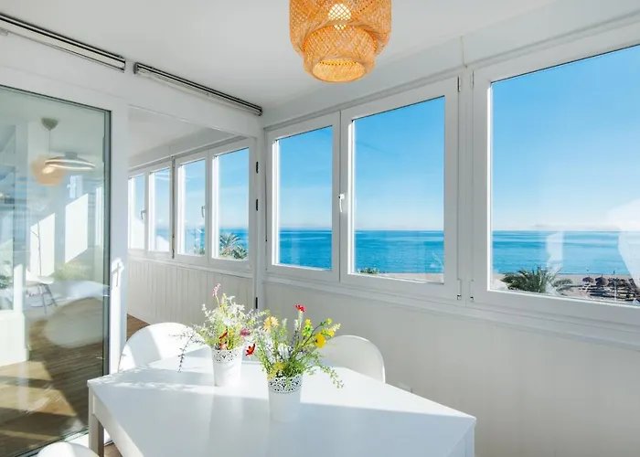 Apartment Magic Of The Ocean, Front Line In Playamar-parking, Sea Views, Pool, Tenis, Paddle, Wifi And Aircon