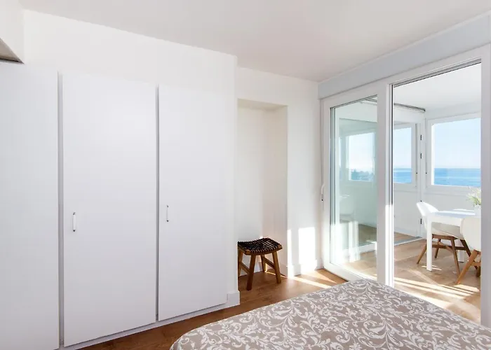 Magic Of The Ocean, Front Line In Playamar-parking, Sea Views, Pool, Tenis, Paddle, Wifi And Aircon Apartment