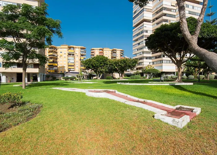 Magic Of The Ocean, Front Line In Playamar-parking, Sea Views, Pool, Tenis, Paddle, Wifi And Aircon Apartment