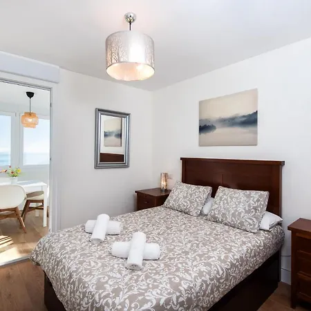 Magic Of The Ocean, Front Line In Playamar-parking, Sea Views, Pool, Tenis, Paddle, Wifi And Aircon Apartman
