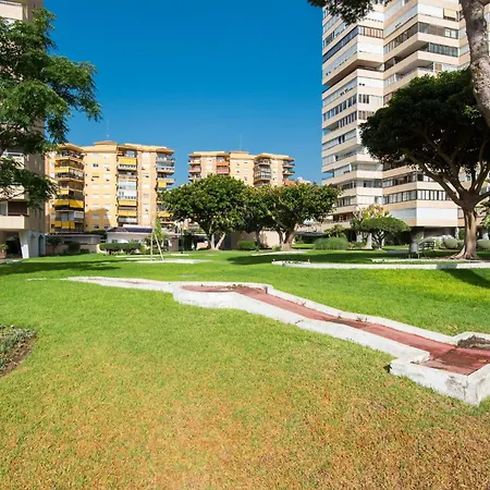 Magic Of The Ocean, Front Line In Playamar-parking, Sea Views, Pool, Tenis, Paddle, Wifi And Aircon דירה