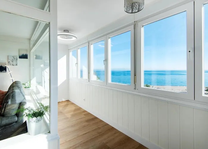 Magic Of The Ocean, Front Line In Playamar-parking, Sea Views, Pool, Tenis, Paddle, Wifi And Aircon Appartamento *