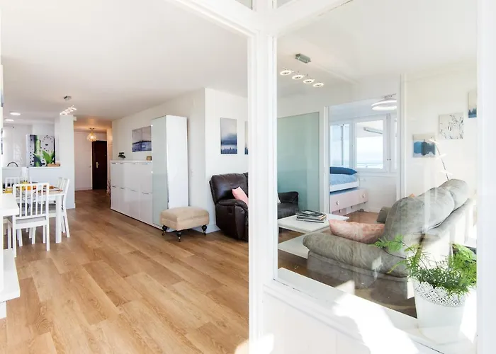 Magic Of The Ocean, Front Line In Playamar-parking, Sea Views, Pool, Tenis, Paddle, Wifi And Aircon Apartamento Torremolinos