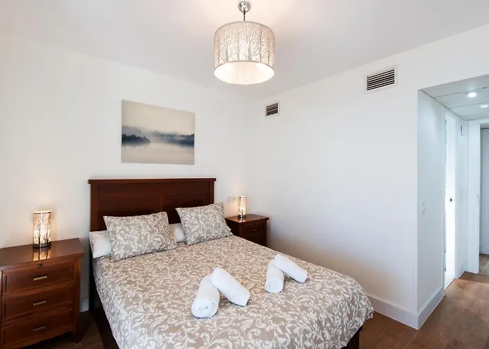 Apartamento Magic Of The Ocean, Front Line In Playamar-parking, Sea Views, Pool, Tenis, Paddle, Wifi And Aircon *