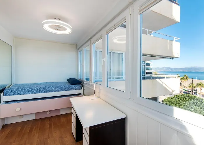 Magic Of The Ocean, Front Line In Playamar-parking, Sea Views, Pool, Tenis, Paddle, Wifi And Aircon Apartamento Torremolinos