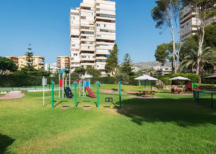 Magic Of The Ocean, Front Line In Playamar-parking, Sea Views, Pool, Tenis, Paddle, Wifi And Aircon Apartamento *