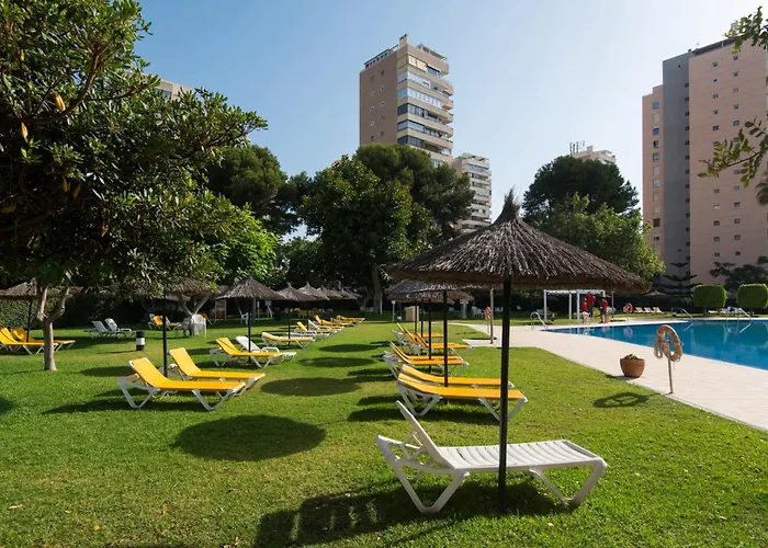 Magic Of The Ocean, Front Line In Playamar-parking, Sea Views, Pool, Tenis, Paddle, Wifi And Aircon Apartamento