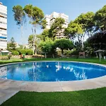 Apartment Magic Of The Ocean, Front Line In Playamar-parking, Sea Views, Pool, Tenis, Paddle, Wifi And Aircon Torremolinos