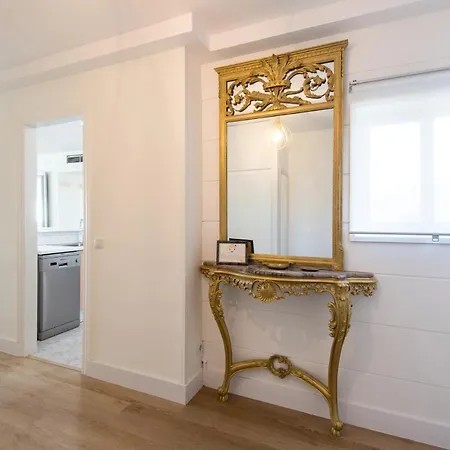 Magic Of The Ocean, Front Line In Playamar-parking, Sea Views, Pool, Tenis, Paddle, Wifi And Aircon