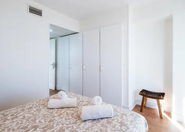 Magic Of The Ocean, Front Line In Playamar-parking, Sea Views, Pool, Tenis, Paddle, Wifi And Aircon * Torremolinos