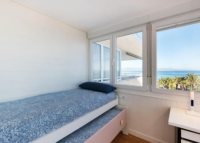 Magic Of The Ocean, Front Line In Playamar-parking, Sea Views, Pool, Tenis, Paddle, Wifi And Aircon *